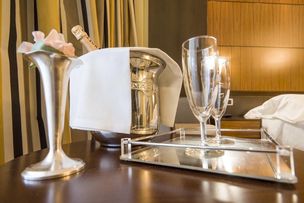 Hotel Carrobbio Mediolan Zewnętrze zdjęcie