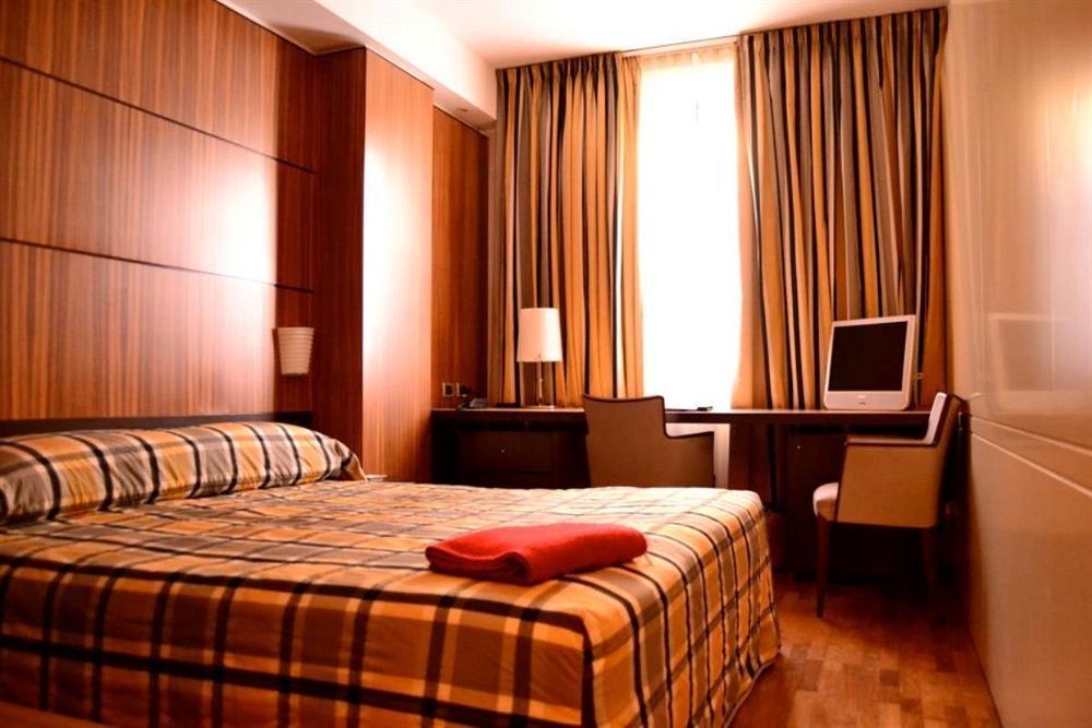 Hotel Carrobbio Mediolan Zewnętrze zdjęcie