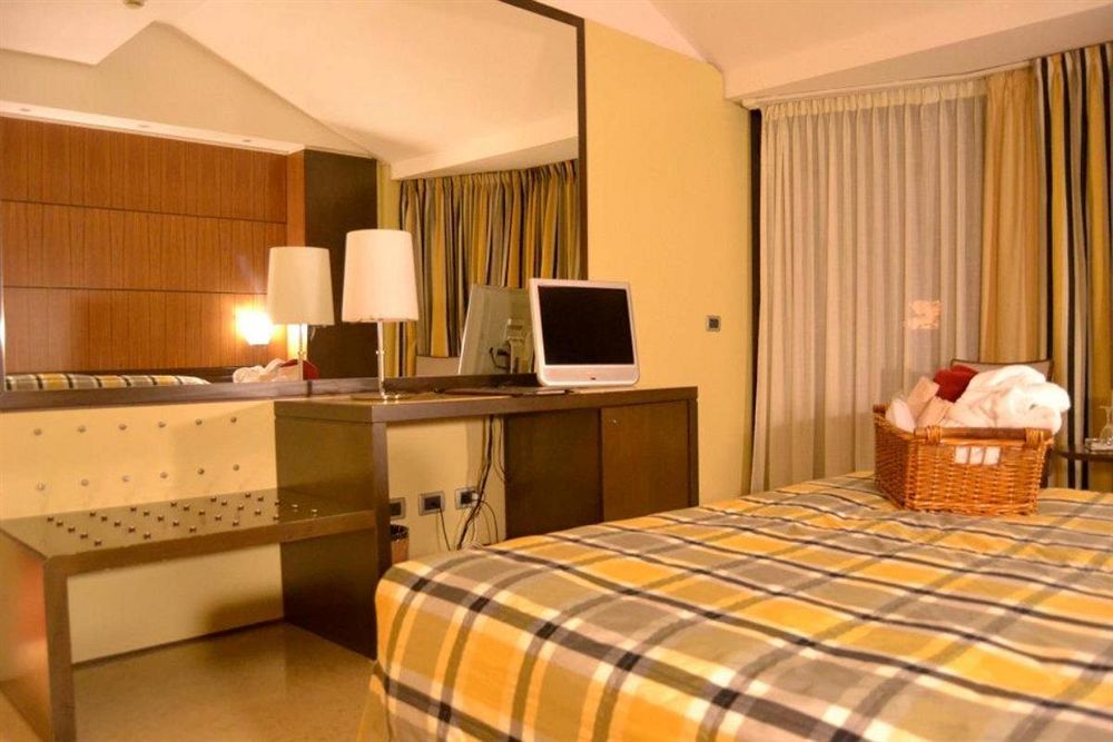 Hotel Carrobbio Mediolan Zewnętrze zdjęcie