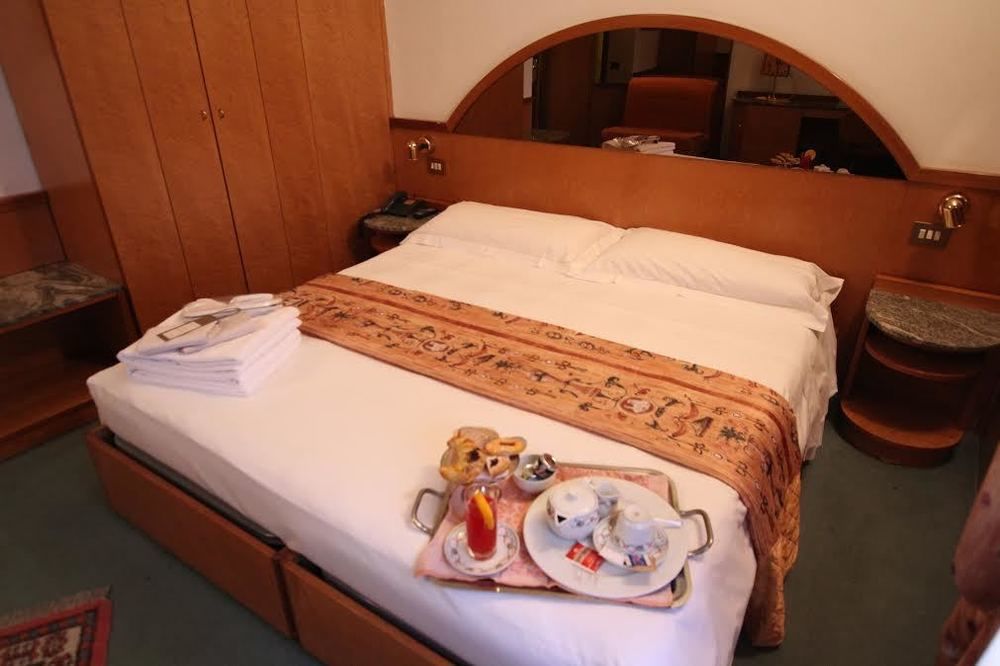 Hotel Carrobbio Mediolan Zewnętrze zdjęcie