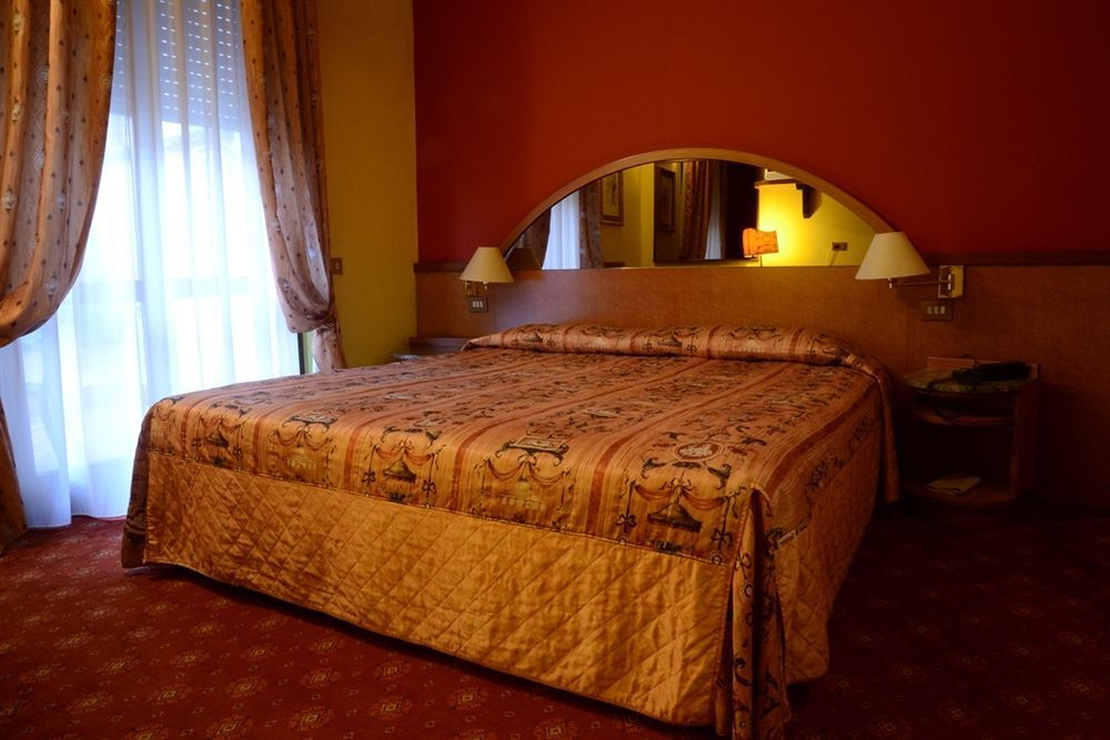 Hotel Carrobbio Mediolan Zewnętrze zdjęcie